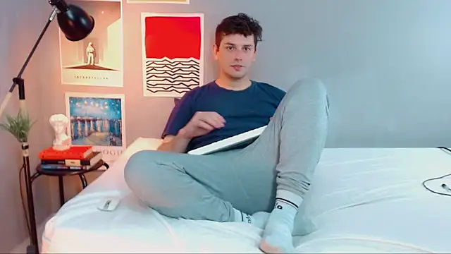 Elio555 online show from October 2, 10:50 pm