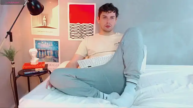 Elio555 online show from October 11, 3:32 pm