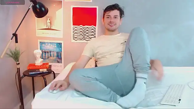 Elio555 online show from October 13, 7:03 pm