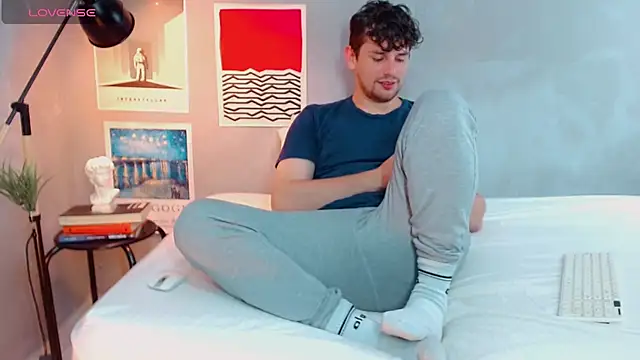 Elio555 online show from October 18, 9:48 pm