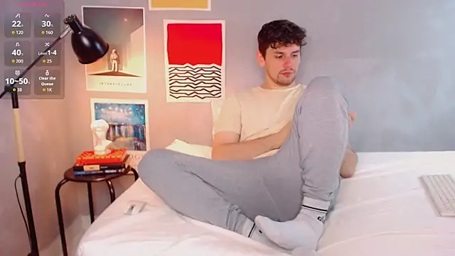 Elio555 online show from October 25, 7:52 pm