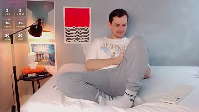 Elio555 online show from November 25, 8:31 pm