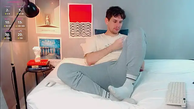 Elio555 online show from January 8, 9:28 pm