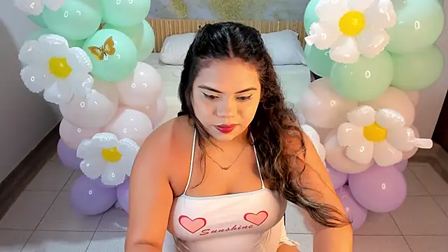 Snapshot of samy_19_ chatting on April 4, 11:08 am samy 19 online show from April 4, 11:08 am
