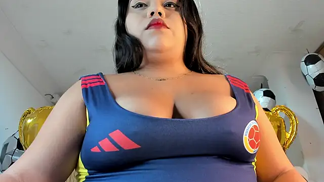 Snapshot of samy_19_ chatting on June 17, 11:01 am samy 19 online show from June 17, 11:01 am