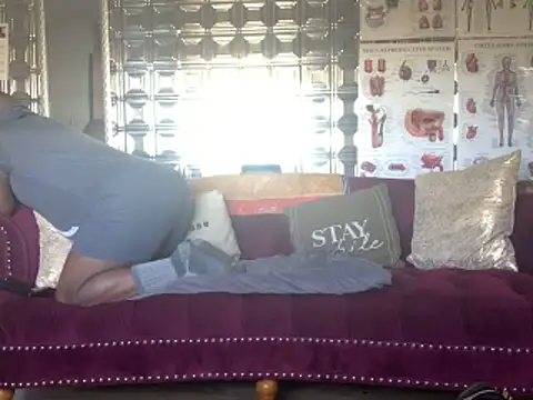 bigshh8 online show from November 18, 6:01 pm