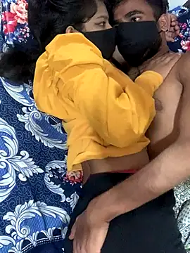 hottiess69 online show from December 3, 2:47 am