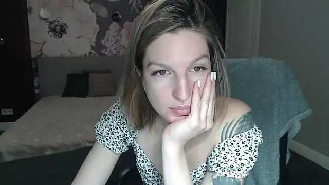 EmilyWalkeri online show from January 14, 7:48 am