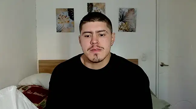 Snapshot of Baltazar_Dupont chatting on December 31, 12:15 pm Baltazar Dupont online show from December 31, 12:15 pm