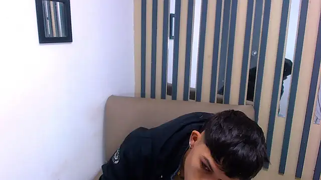 Levis Montes online show from January 4, 1:53 pm