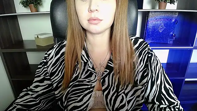 Lizzy Love online show from March 13, 12:16 am