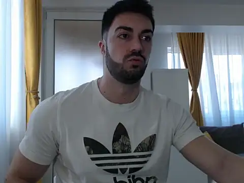 Snapshot of GoldenMark chatting on January 14, 11:42 am GoldenMark online show from January 14, 11:42 am