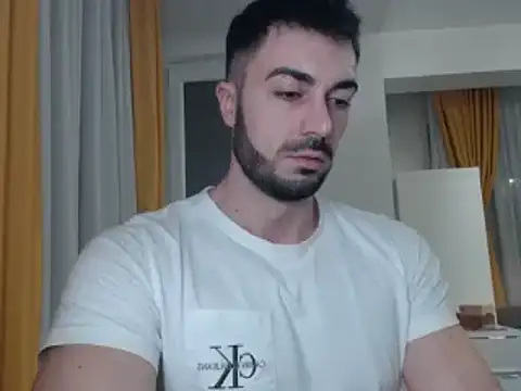 Snapshot of GoldenMark chatting on February 2, 10:39 pm GoldenMark online show from February 2, 10:39 pm