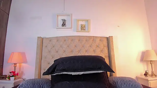 allisson m online show from October 28, 12:09 pm