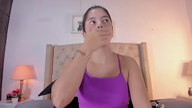 allisson m online show from November 5, 12:05 pm