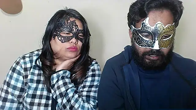 Cutehornycouples online show from December 19, 5:31 pm