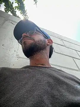 Snapshot of rich0431 chatting on October 8, 5:10 pm rich0431 online show from October 8, 5:10 pm