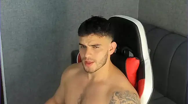 Ricardogo19 online show from February 16, 7:38 pm