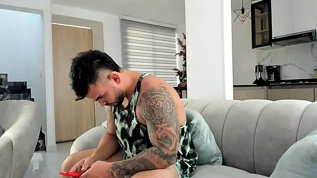 Ricardogo19 online show from December 14, 8:02 pm