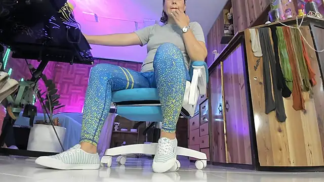 Snapshot of Cristina_Vanegas631 chatting on February 3, 7:19 pm Cristina Vanegas631 online show from February 3, 7:19 pm