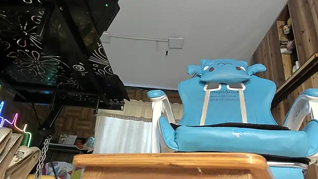 Snapshot of Cristina_Vanegas631 chatting on February 27, 8:09 pm Cristina Vanegas631 online show from February 27, 8:09 pm