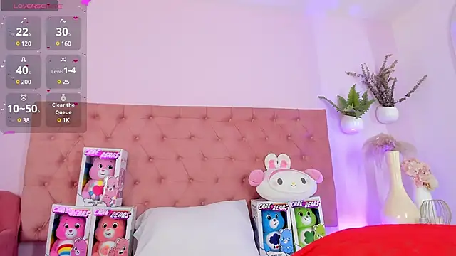 emily bank online show from February 10, 8:00 pm