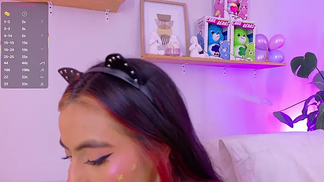 emily bank online show from December 2, 7:53 pm