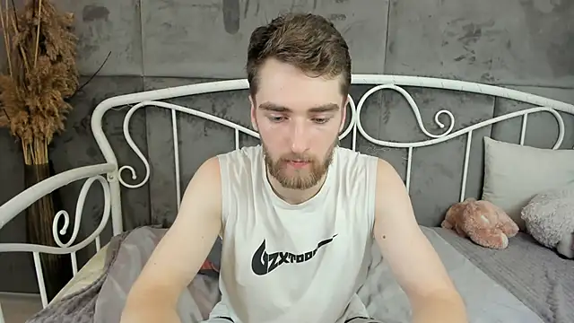 DexterDexx online show from December 2, 2:42 am