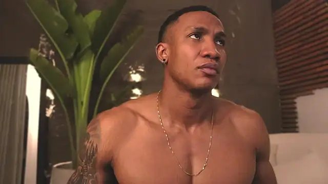 Logan Varela online show from February 27, 11:04 pm