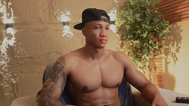 Logan Varela online show from November 10, 1:21 pm