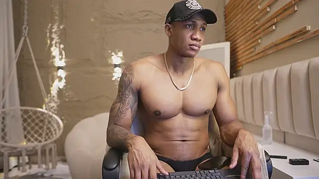 Logan Varela online show from March 25, 2:01 pm