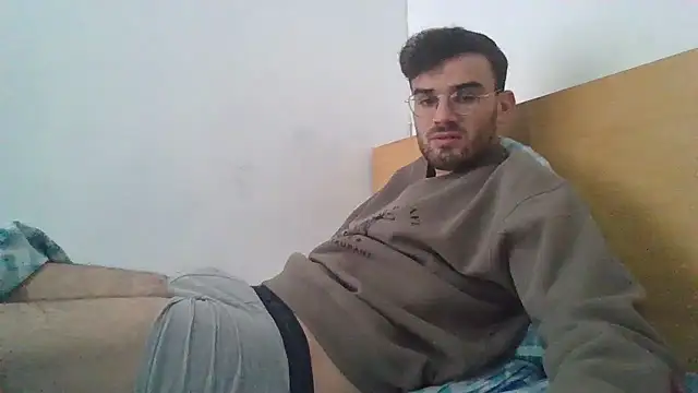 erikamavrik online show from December 15, 8:40 am