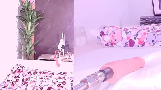 Sophia Lovers01 online show from October 16, 9:16 pm