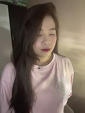 Snapshot of Bae1103 chatting on March 5, 5:09 pm Bae1103 online show from March 5, 5:09 pm