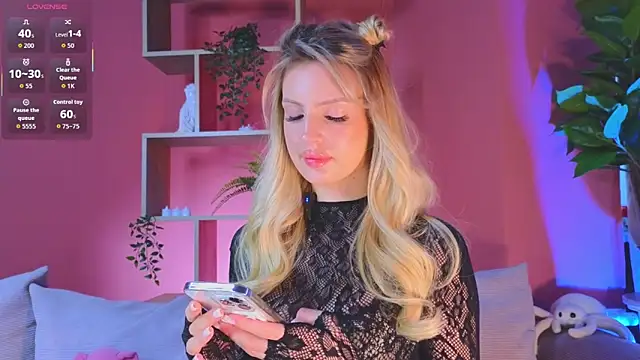 Snapshot of Grace_Gordon chatting on November 21, 5:17 am Grace Gordon online show from November 21, 5:17 am