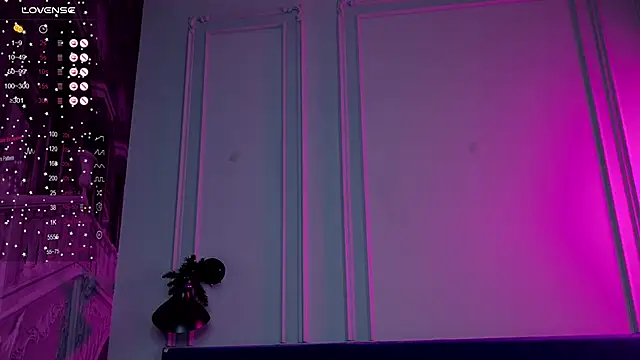 Liv Fay online show from December 25, 7:13 pm