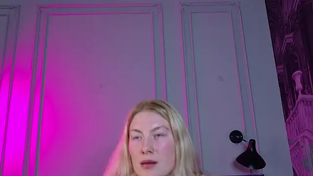 Liv Fay online show from January 25, 7:39 pm