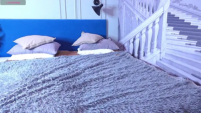 Liv Fay online show from January 30, 1:10 pm