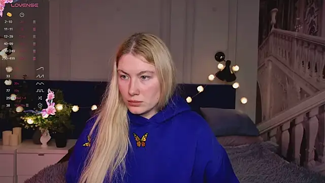 Liv Fay online show from March 1, 2:44 pm