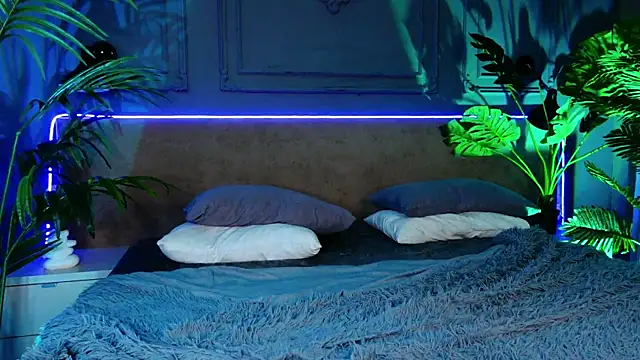 Liv Fay online show from March 21, 3:55 am