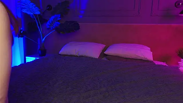 Liv Fay online show from October 4, 2:37 pm