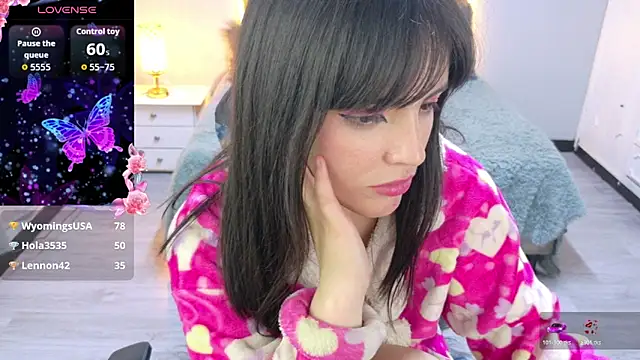 Snapshot of sailor_moon07 chatting on January 11, 3:39 pm sailor moon07 online show from January 11, 3:39 pm