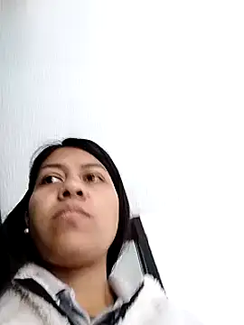 Tiphanydirty3 online show from March 7, 4:33 pm