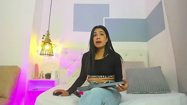 hannah gray online show from February 17, 11:13 am