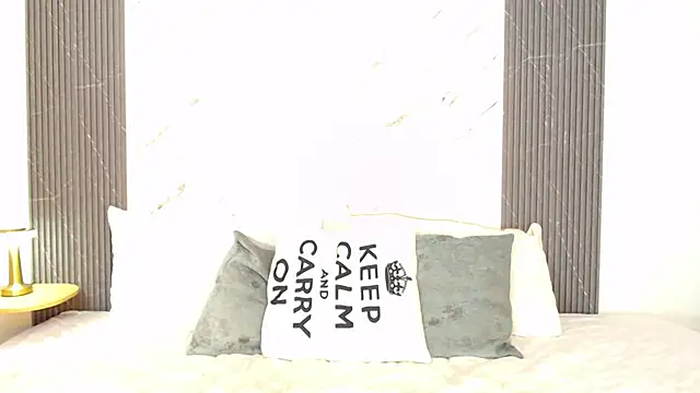 NahomyAndrews online show from May 26, 2:24 pm