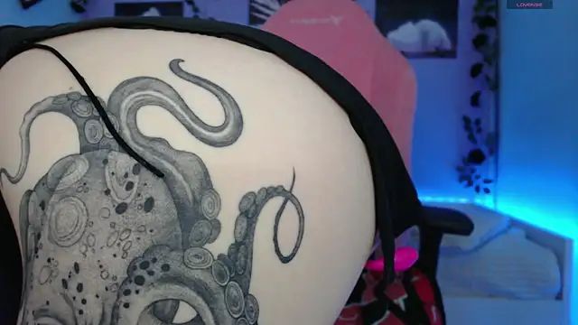 Scarlettsrorm online show from March 3, 8:27 am