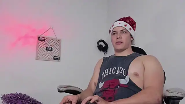 Alan hadid1 online show from December 12, 2:48 am