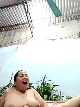 Queen 18200 online show from February 28, 1:37 am