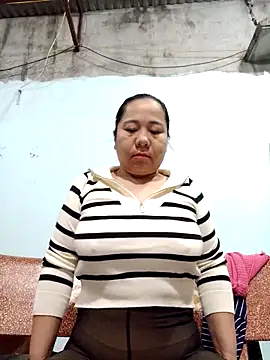 Queen 18200 online show from November 18, 10:47 pm