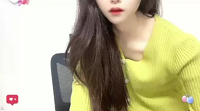 Snapshot of ---MIA--- chatting on February 22, 1:02 pm ---MIA--- online show from February 22, 1:02 pm